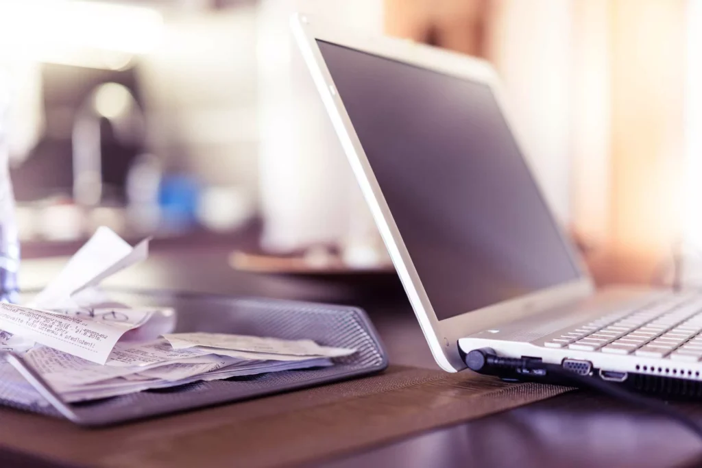 Tribunal rules that underperforming Sales Director was unfairly dismissed after submitting £60k expenses claim