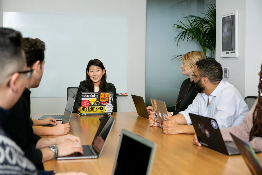 Integrity and Leadership: What Impact on the Workplace?